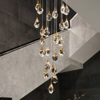 Raindrops Chandelier: Elegant Staircase Lighting