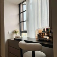 Modern Solid Wood Dressing Table - Luxury Bedroom Storage